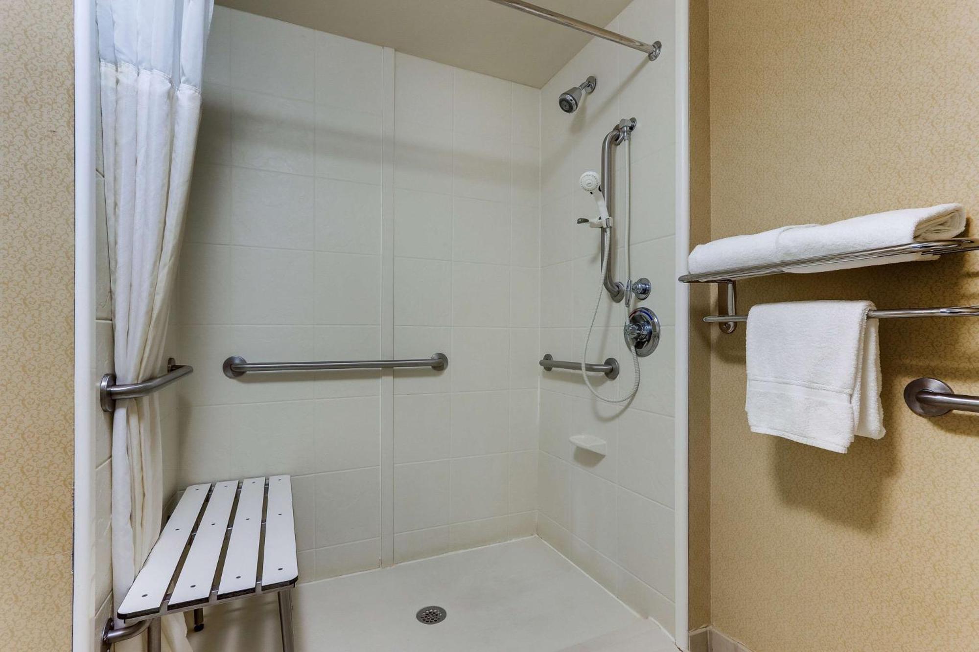 King Room - Hearing Accessible