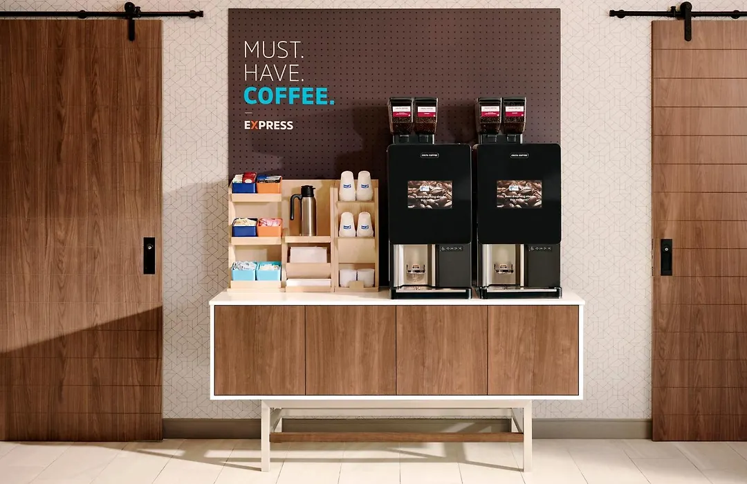 Holiday Inn Express Indianapolis Airport By Ihg-1